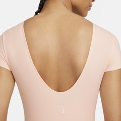 Nike Infinalon Women’s Yoga Luxe Short Sleeve Top Light Coral DC5257-219 Small