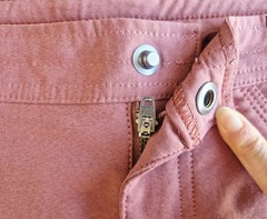 Kuhl Trekr UPF 50+ 8″ Outdoor Hiking Shorts Zip Pocket Dark Dahlia Women’s 4