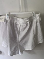 Calia Women’s Mid Rise Infinity Running Shorts in Pure White Size Medium NWT