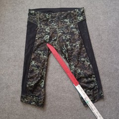 Lululemon Stop At Nothing Crop Womens 8 Green Fleur Sombre Desert Olive Fatigue