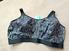 Goddess 44K Black Snake Non Wire Side Support Sports Bra Style 6912 NWT