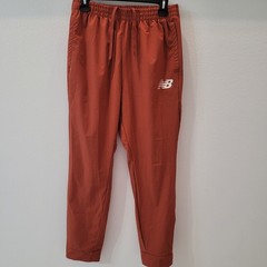 New Balance all motion 4 way stretch women jogger pants Size M Rust Color