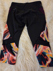 Reebok Capri Length Compression Legging with Colorful Accents Sz L
