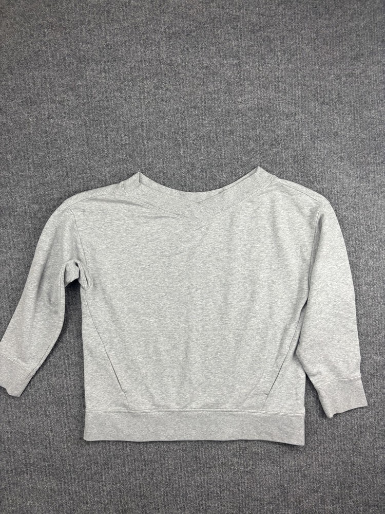 Fabletics Sweatshirt Womens Medium Gray Cropped 3/4 Sleeve Wide Neck Pockets
