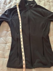 Black Oner Full Zip. Size XS. Great Condition. Soft. Athletic. Lightweight Top