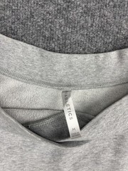 Fabletics Sweatshirt Womens Medium Gray Cropped 3/4 Sleeve Wide Neck Pockets