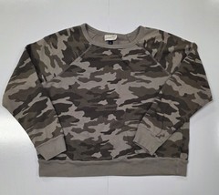 Universal Thread Camo Sweatshirt Women’s Medium Green Crew Neck