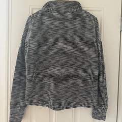 Sweaty Betty M 8 Rest Up 1/4 Zip Pullover Athleisure Activewear Textured EUC