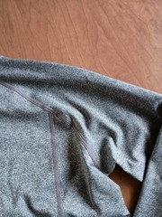 Layer 8 Women’s Gray Long Sleeve Activewear Top Thumb Holes Sz Small