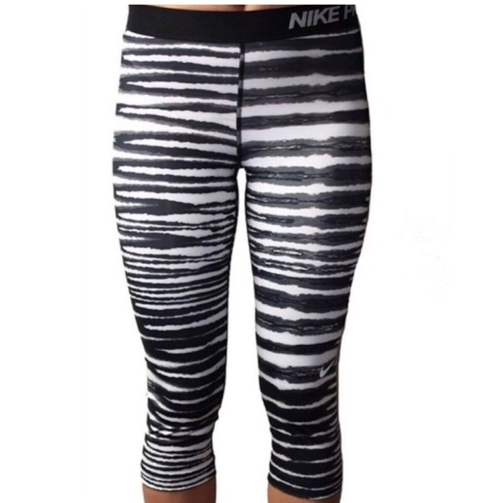 Nike Pro Dri-FIT Zebra Stripe Capri Leggings L gym athleisure cropped workout