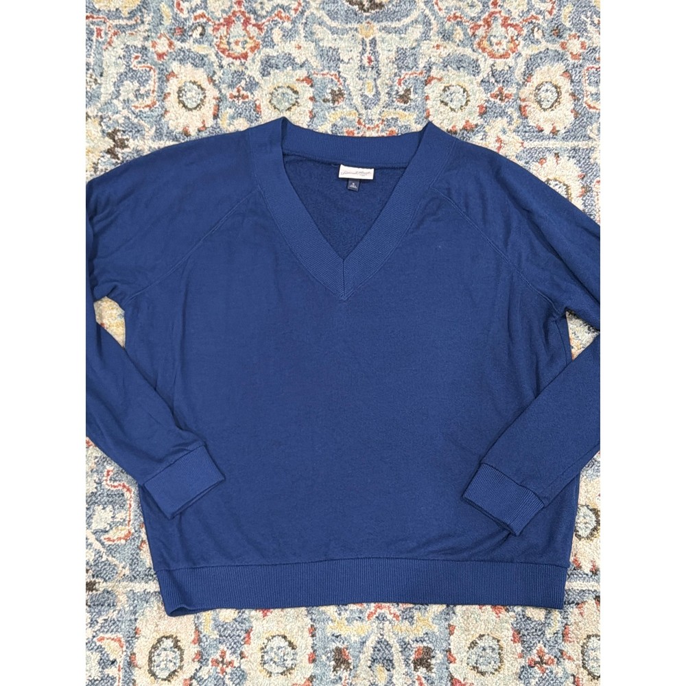 Universal Thread Sweatshirt Women Soft XL Blue V-Neck Raglan Soft Athleisure EUC