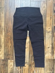 Alo High Waist Airbrush Capri, Black, Size Small