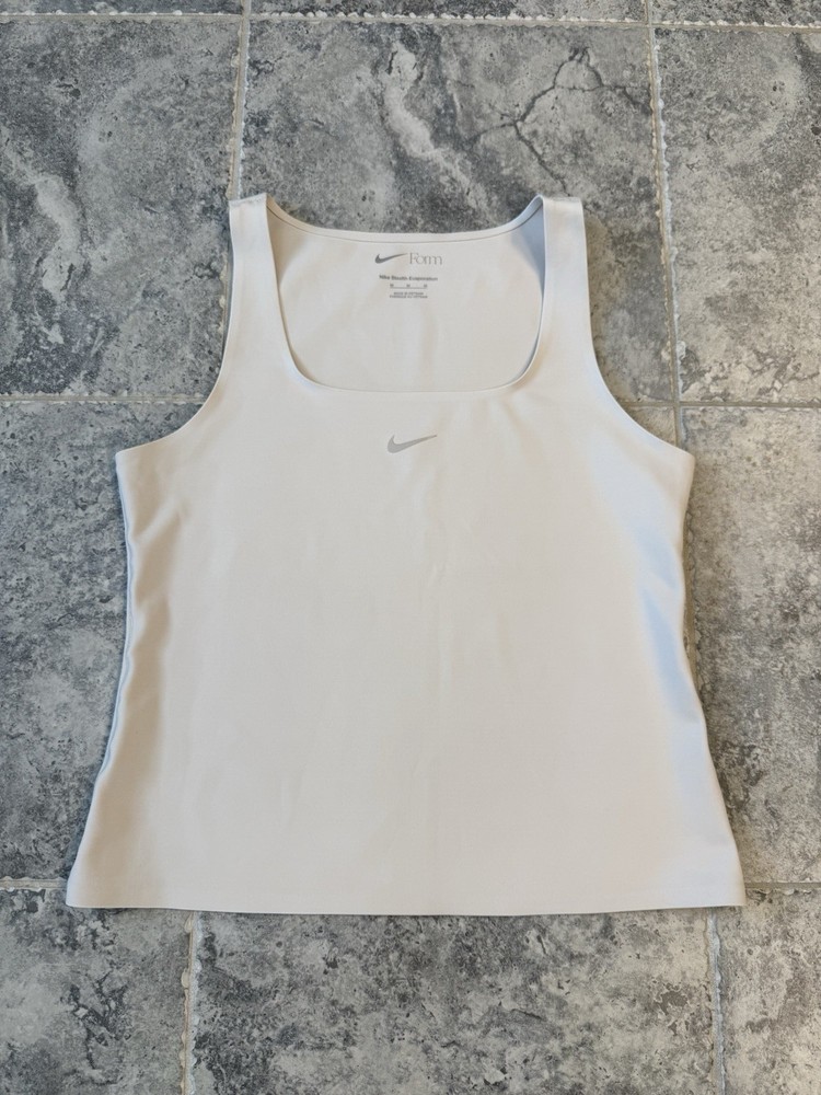 Nike Form Stealth Evaporation Beige Square Neck Tank Top Women’s Medium