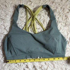 lululemon Gray/Green Strappy Crossback Sports Bra Size 6 Wireless Stretch