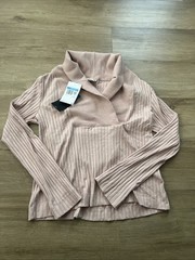 Nike Yoga Luxe Ribbed Training Top Loose Fit Women Pink Size Medium DD5828-601