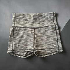 Xersion Mid-Rise Bike Shorts in Heathered Gray