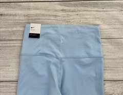 NIKE YOGA LUXE NWT Womens Medium Blue Multi Stripe High Rise 7/8 Length Leggings