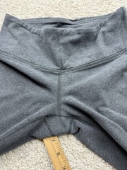 Lululemon Leggings Women Size 6 Gray Activewear Stretch Mid-Rise Cropped