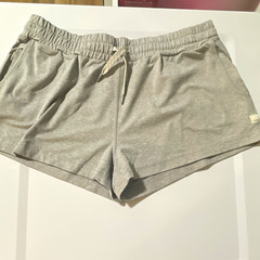 Vuori Women’s Gray Gym & Training Athletic Shorts Drawstring Elastic Waist