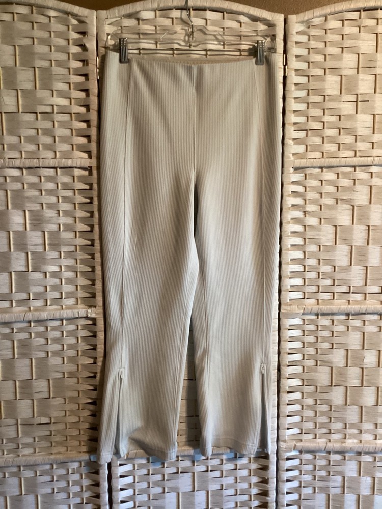 Lululemon Ribbed Softstreme Flare Zip-Leg High-Rise Cropped Pant bone sz 8