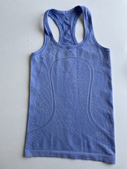 lululemon Women’s Blue Seamless Stretch Racerback Athletic Scoop Neck Tank Top