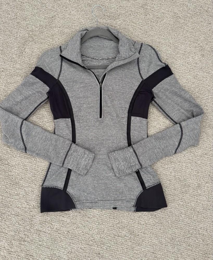 Lululemon Sweatshirt Pullover Womens 6 White Gray Striped 1/2 Zip Thumbhole *