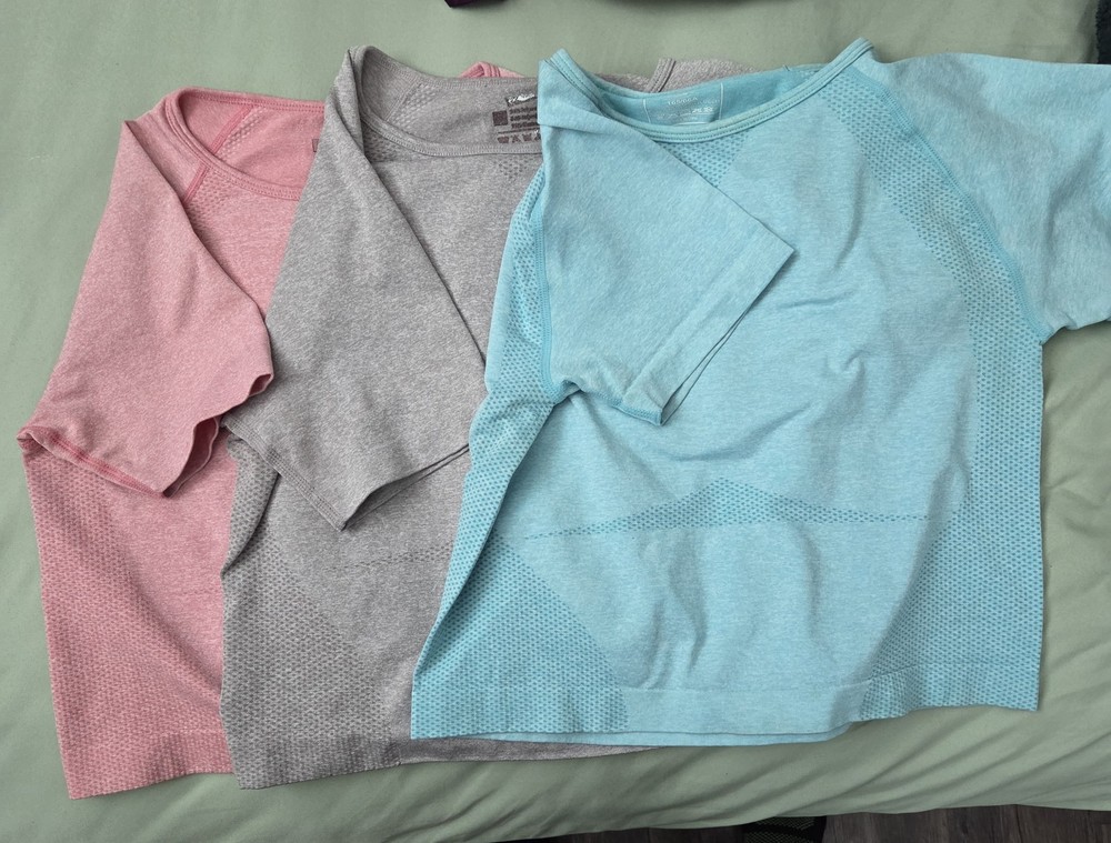Marika Women’s Lot of 3 Seamless Stretch Cropped Tee Crew Neck S Pink/Gray/Blue