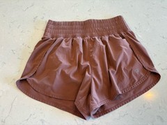 GapFit Womens small Athletic high rise running shorts Lot of 3 white mauve green