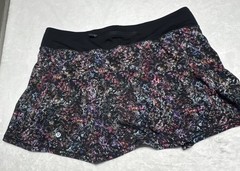 Lululemon Pace Rival Skirt Reg Length 15 inches Floral Spray Multi Black Size 12