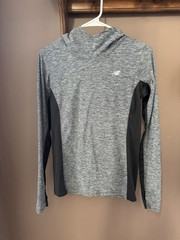 New Balance High Neck Hooded Sweatshirt Womens S Athleisure Light Workout Basic
