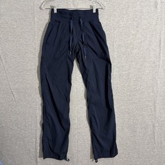 Lululemon Women’s Size 2 Navy Dance Studio Mid-Rise Straight Leg Pants