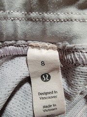 Lululemon Women’s Gray/Green/Black Abstract Shorts Elastic Waist