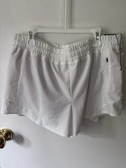 Calia Women’s Mid Rise Infinity Running Shorts in Pure White Size Medium NWT
