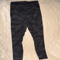 Lululemon Black Camo Leggings Size 10