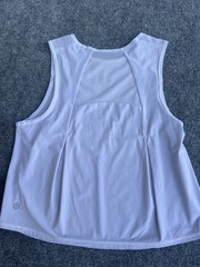 Lululemon Size 2 Sculpt Cropped Tank Bone Mesh Off White