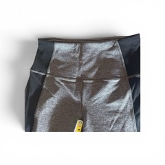 lululemon Women Size 6 Gray/Black Ribbed Side Panel Leggings Zip Pocket D1-0061T