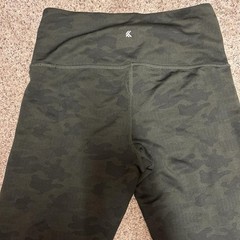 Kyodan Women’s Green/Black Camo Pull-On Leggings XS Yoga Gym Athleisure