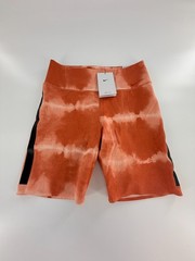 Nike One Luxe Dri-FIT 7″ Mid-Rise Printed Training Shorts DO7814-827 Womens Size