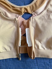 ALIGNMED ZIPPER POSTURE SPORTS BRA Size M Beige Front Zip Compression