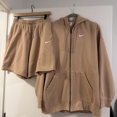 Nike Women’s Perfect Hoodie And Shorts Beige Set Size S