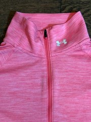 Women’s Under Armour Size SM Bright Pink Lightweight Heat Gear 1/2 Zip Mock Neck