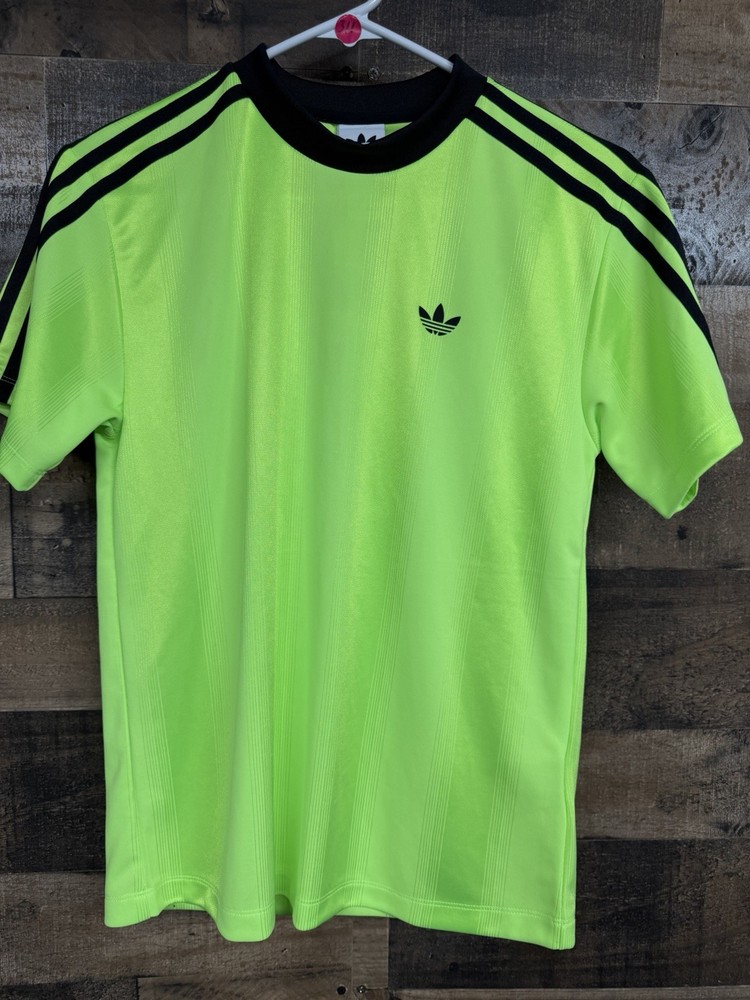Adidas Women’s Size XS Jacquard Tee Short Sleeve Signal Green NWT SKU 0121
