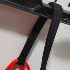 Forever 21 Women’s Black/Red Strappy Crossback Sports Bra Size M Wireless