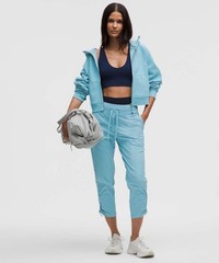 Lululemon Women’s Dance Studio Mid Rise Cropped Pant Size 2 Washed Blue NWT $98