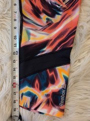 Reebok Capri Length Compression Legging with Colorful Accents Sz L