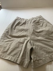 Women’s Size8 Khaki Shorts. Jones Wear Cotton, Machine Wash ,3 Pockets