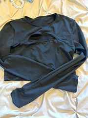 SHEIN Black Cropped Round Neck Long Sleeve Cutout Front Stretch Slim Fit M