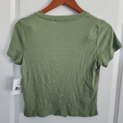 BEYOND YOGA V Neck T Shirt Size M Rosemary Green Crop Ribbed Minimalist Staple