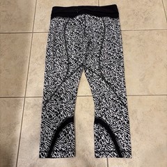 Lululemon Leggings Womens Size 6 Run Inspire II Crop Luxtreme Black White Zebra