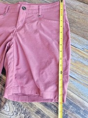 Kuhl Trekr UPF 50+ 8″ Outdoor Hiking Shorts Zip Pocket Dark Dahlia Women’s 4